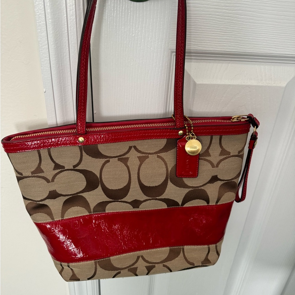 Authentic coach, bag excellent condition